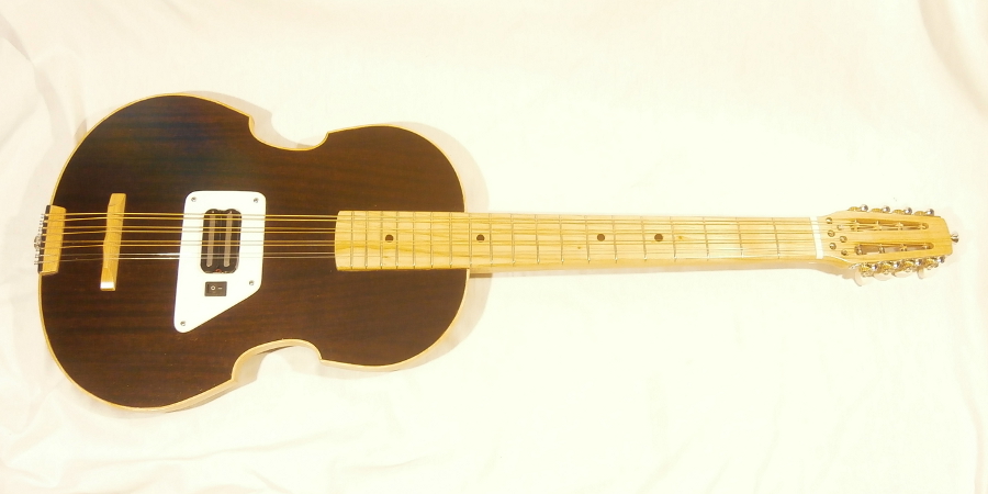 mandocello-gitar-egyben